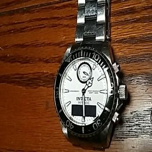 Invicta 43mm Pro Diver Intrinsic Quartz Analog & D